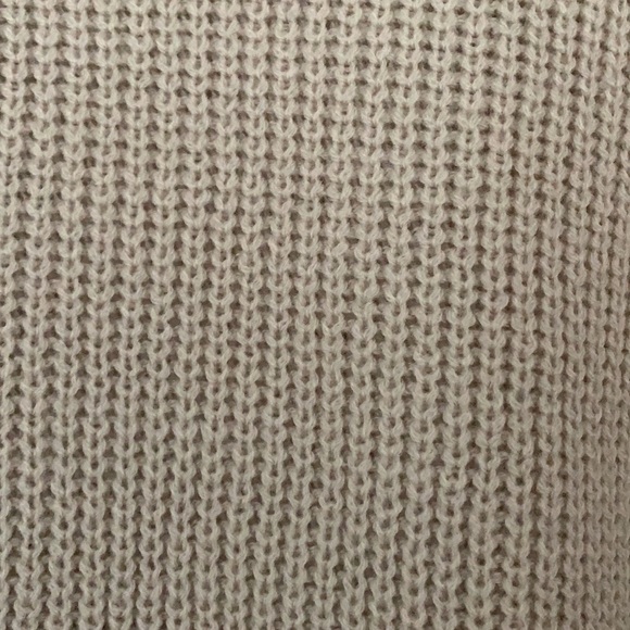 LF CUTOUT SWEATER - Picture 3 of 3